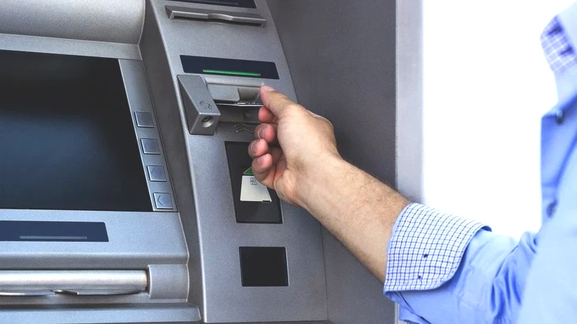 ATM Kullananlara Kritik Uyarı: Kartınızı Sakın Bu Şekilde Takmayın - Resim: 3